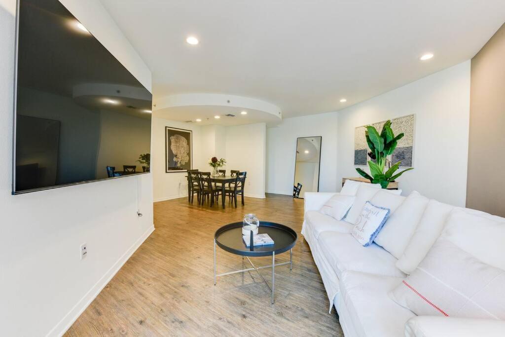 Apartamento Lavish Living Lux Marina Views