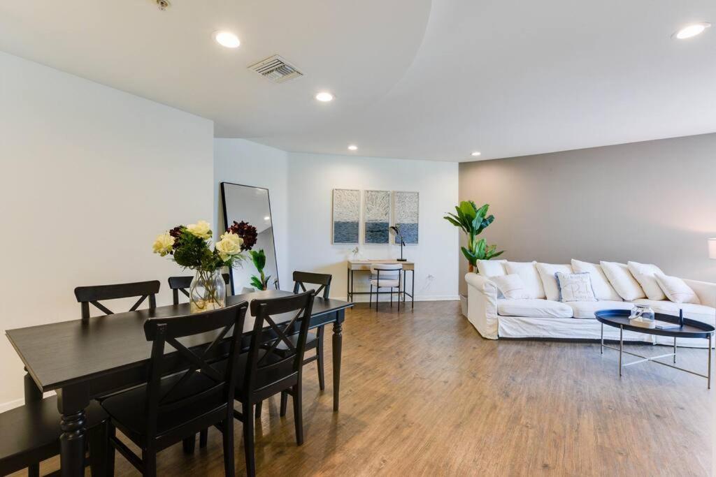 Apartamento Lavish Living Lux Marina Views *